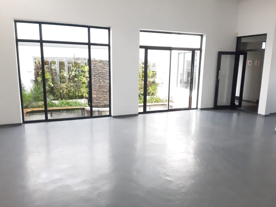 To Let Commercial Property for Rent in Woodstock Western Cape